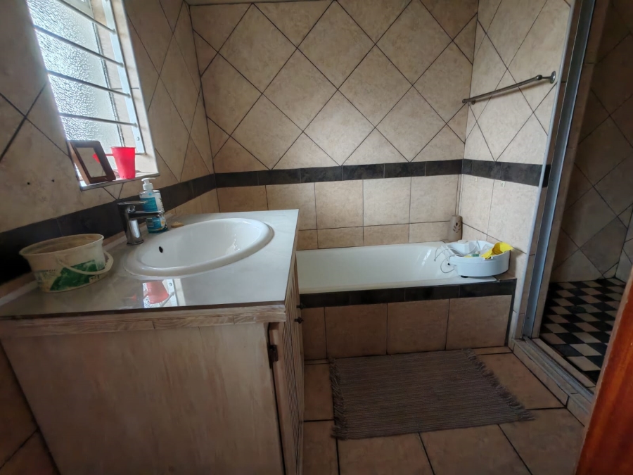 4 Bedroom Property for Sale in Vaalpark Free State